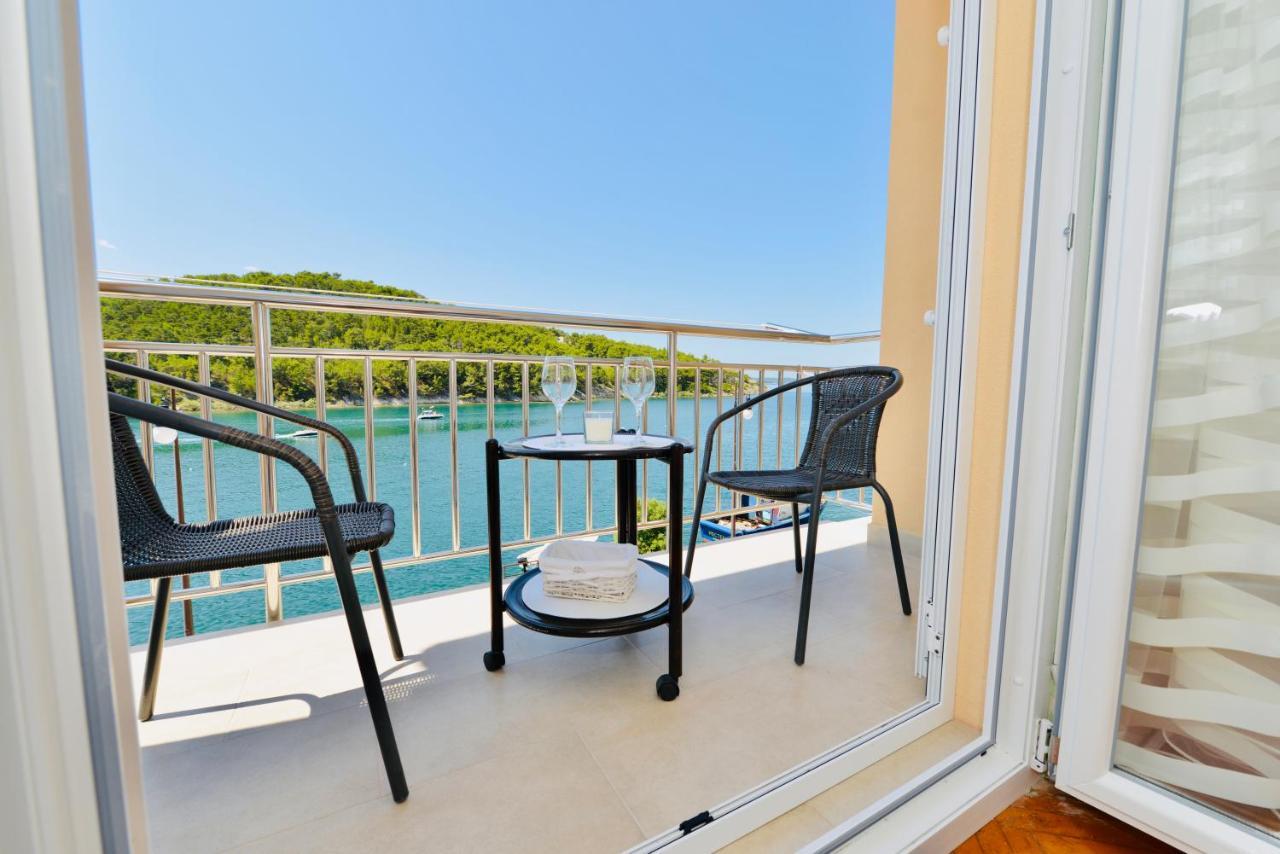 Apartment Niksa Novigrad  Luaran gambar